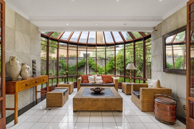 Photo of property in 79 Shore Road, Remuera, Auckland, 1050