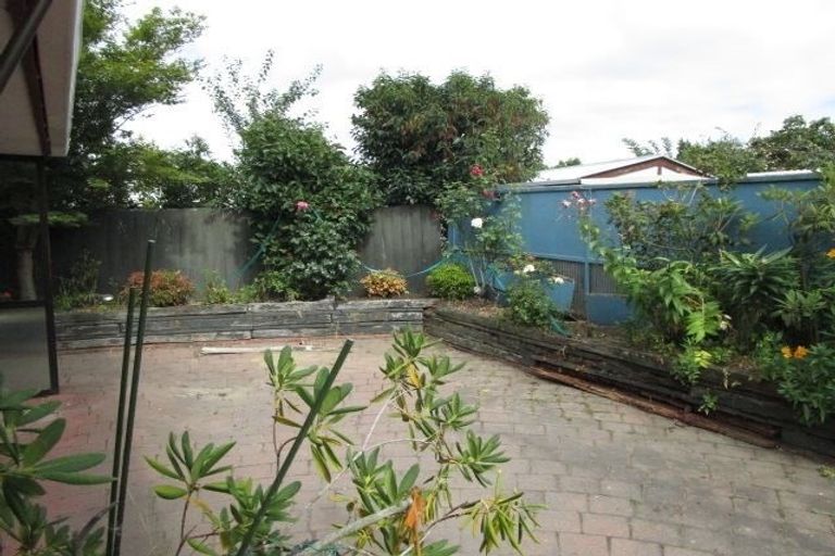 Photo of property in 2/49 Searells Road, Strowan, Christchurch, 8052