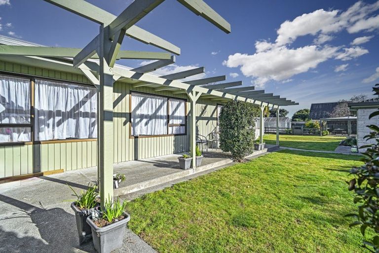 Photo of property in 1422 Woodstock Avenue, Mayfair, Hastings, 4122