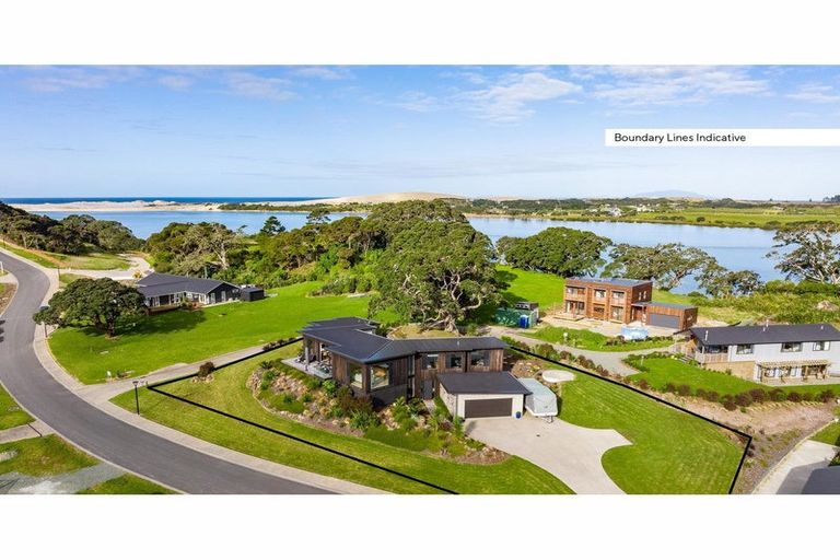 Photo of property in 140 Estuary Drive, Mangawhai Heads, Mangawhai, 0505