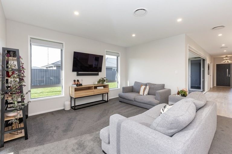 Photo of property in 22 Clydesdale Way, Frimley, Hastings, 4120