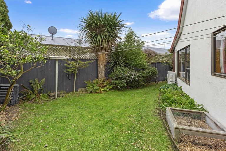Photo of property in 1/43a Main Road, Redcliffs, Christchurch, 8081