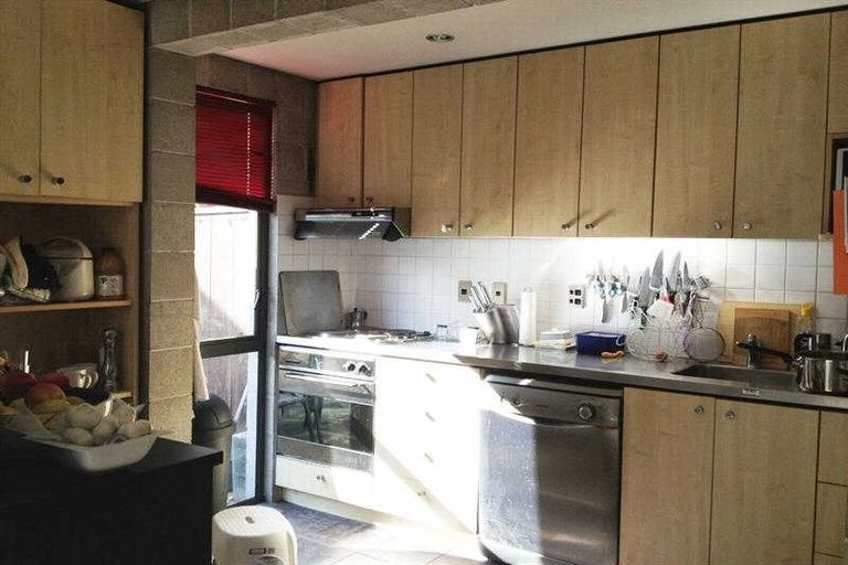 Photo of property in 4/868 Colombo Street, Christchurch Central, Christchurch, 8013