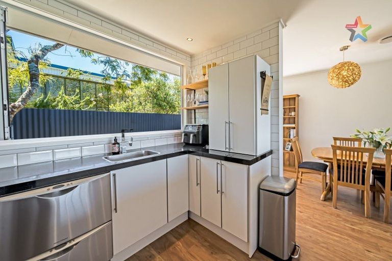 Photo of property in 267b Dowse Drive, Maungaraki, Lower Hutt, 5010