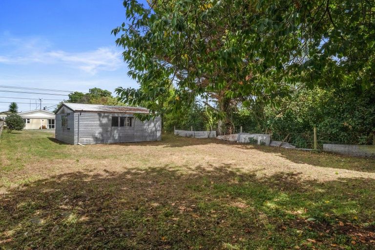 Photo of property in 28 Hokio Beach Road, Levin, 5510