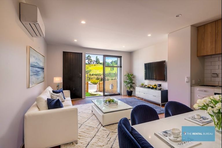 Photo of property in 12 Tuputupu Drive, Kumeu, 0810