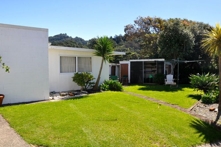 Photo of property in 17 Beach Road, Waihi Beach, 3611