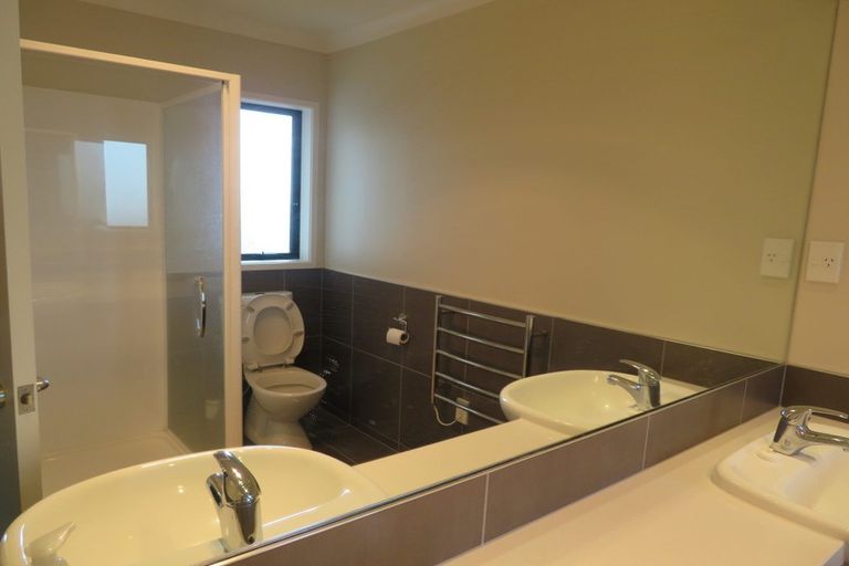 Photo of property in 26 Galbraith Greens, Silverdale, 0932