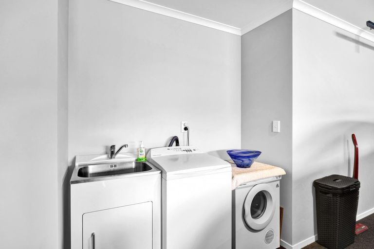 Photo of property in 21 Elizabeth Grove, Stratford, 4332