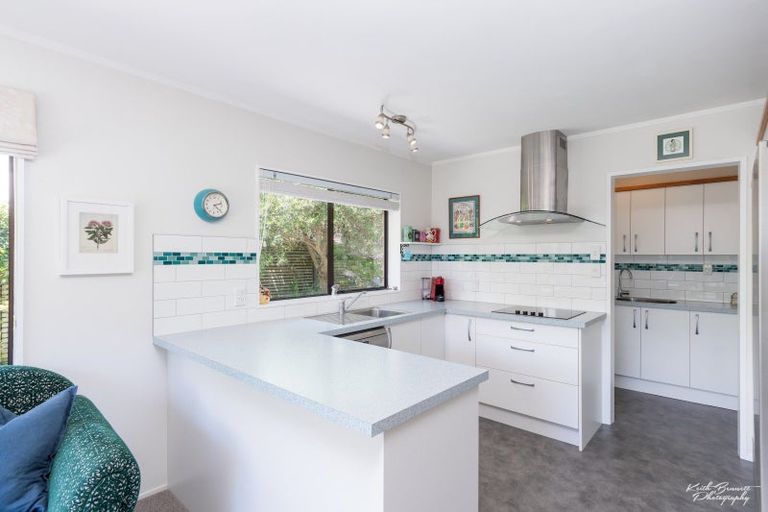 Photo of property in 2b Terminus Street, Silverstream, Upper Hutt, 5019