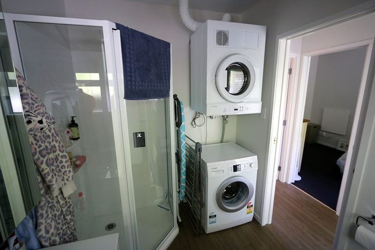 Photo of property in 30 Chartwell Avenue, Glenfield, Auckland, 0629