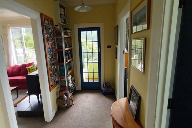 Photo of property in 106 Aramoana Road, Deborah Bay, Port Chalmers, 9082