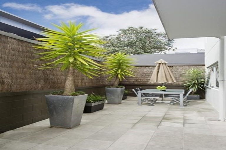 Photo of property in Zenith Apartments, 114/10 Fox Street, Parnell, Auckland, 1052