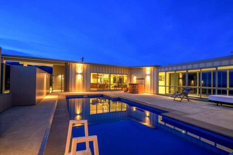 Photo of property in 18 Shoreline Place, Rarangi, Blenheim, 7273