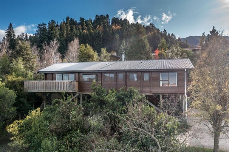 Photo of property in 16 Chalet Crescent, Hanmer Springs, 7334