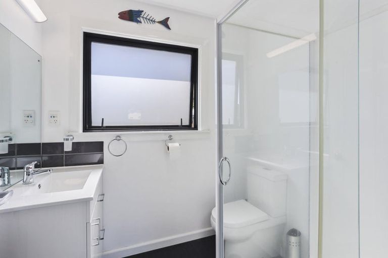 Photo of property in 17 Colac Street, Avondale, Christchurch, 8061