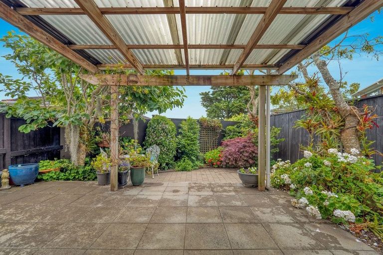 Photo of property in 9b Abercrombie Street, Howick, Auckland, 2014