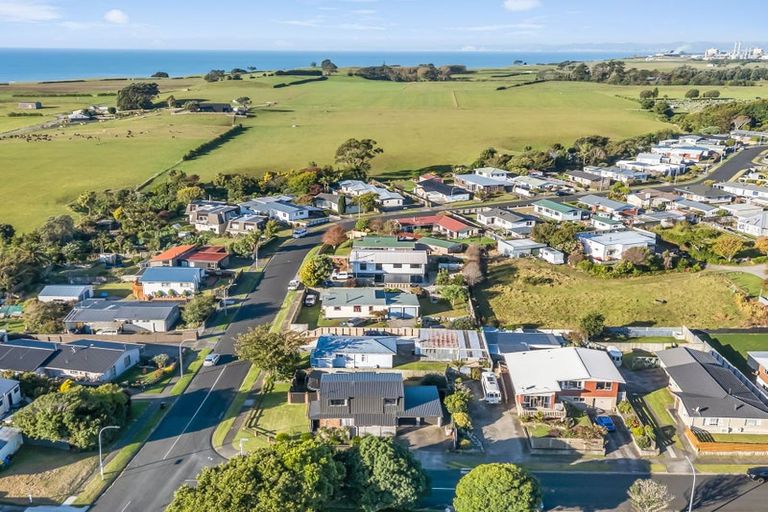 Photo of property in 44 Park Lane, Waitara, 4320