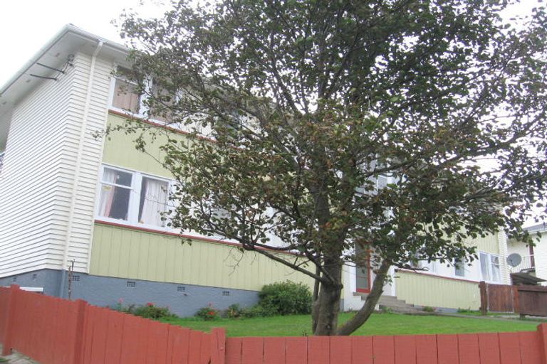 Photo of property in 44 Coates Street, Tawa, Wellington, 5028