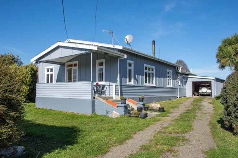 Photo of property in 14 Alfredton Road, Eketahuna, 4900