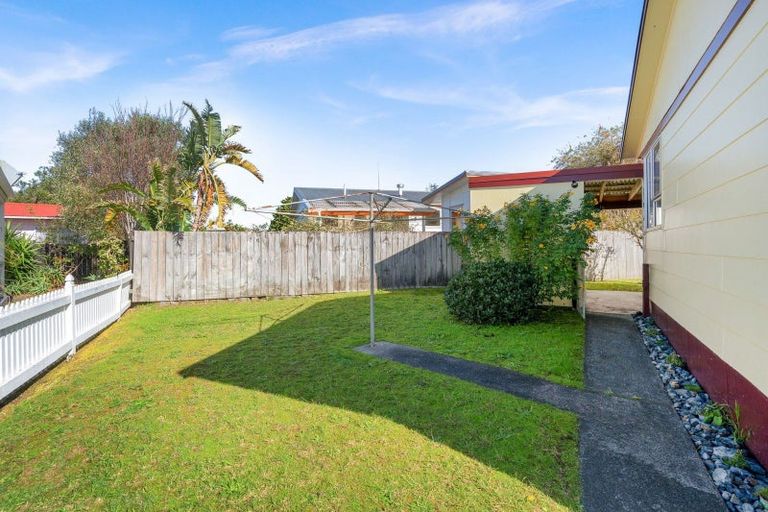 Photo of property in 25a Kuparu Place, Ruakaka, 0116