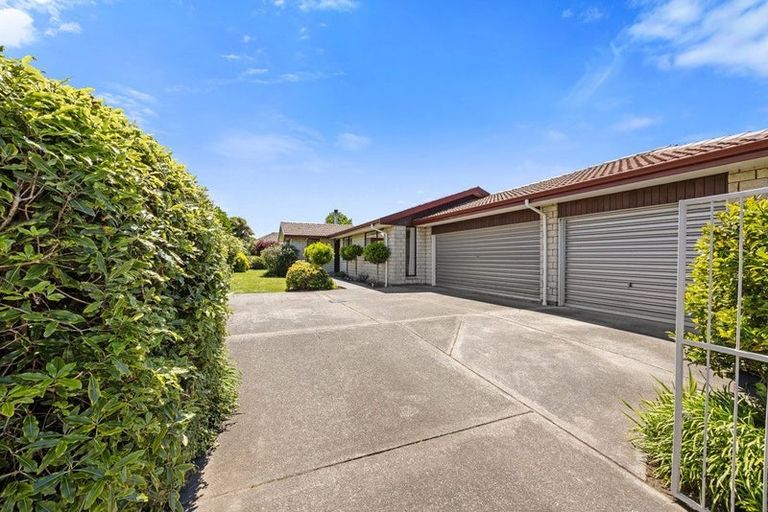 Photo of property in 14 Camrose Place, Ilam, Christchurch, 8041