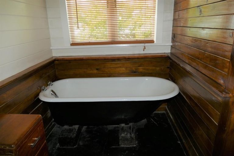 Photo of property in 16 Cranley Street, Dargaville, 0310