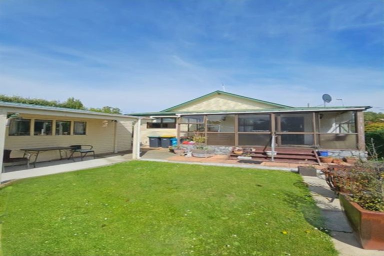 Photo of property in 19 Oxford Street, West End, Timaru, 7910