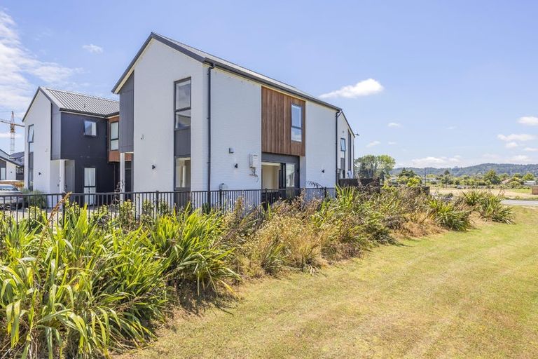 Photo of property in 72 Podgora Avenue, Huapai, Kumeu, 0810