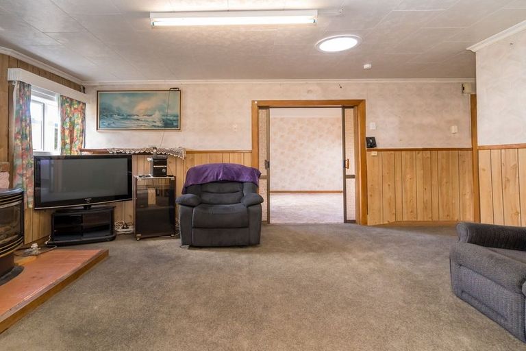 Photo of property in 14 Neill Street, Green Island, Dunedin, 9018