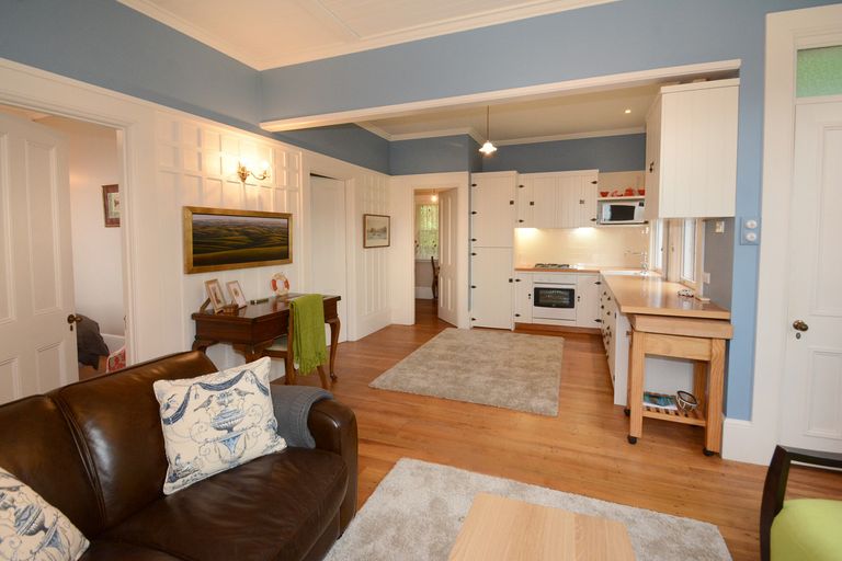 Photo of property in 5 Macandrew Road, Careys Bay, Port Chalmers, 9023