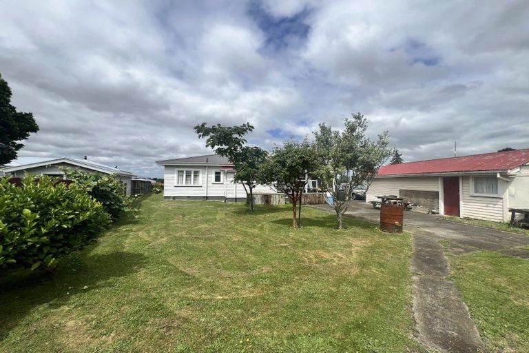 Photo of property in 37 Christian Street, Dannevirke, 4930