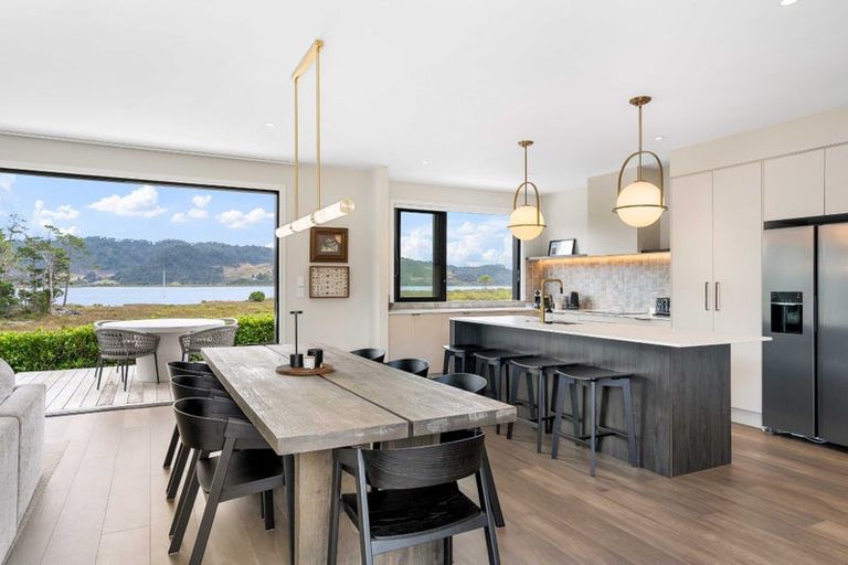 Photo of property in 34 North Ridge Drive, Pauanui, 3579