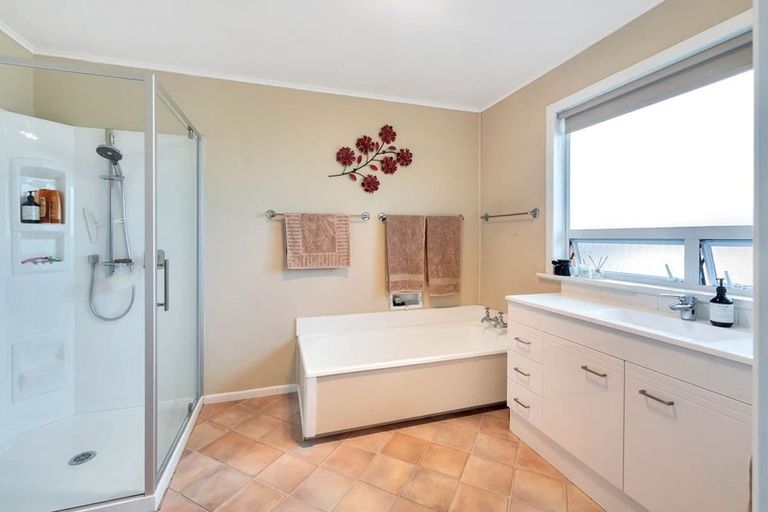 Photo of property in 29 Callis Avenue, Opaheke, Papakura, 2113