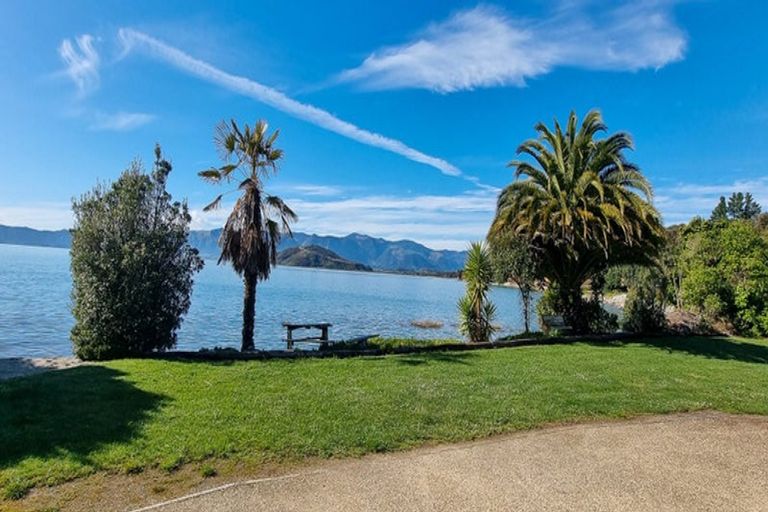 Photo of property in 218 Rangihaeata Road, Rangihaeata, Takaka, 7182