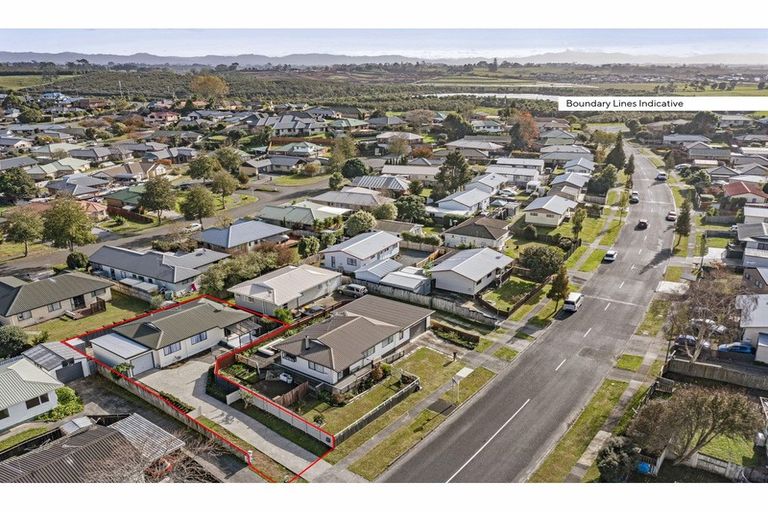 Photo of property in 22 Lloyd Drive, Nawton, Hamilton, 3200