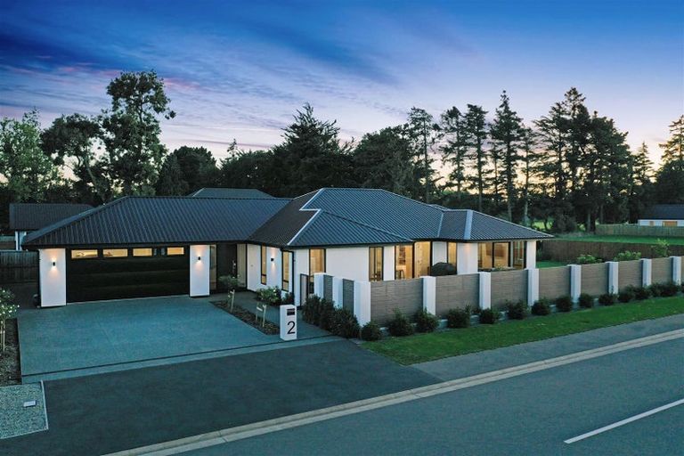 Photo of property in 2 Kelburn Place, Tinwald, Ashburton, 7700