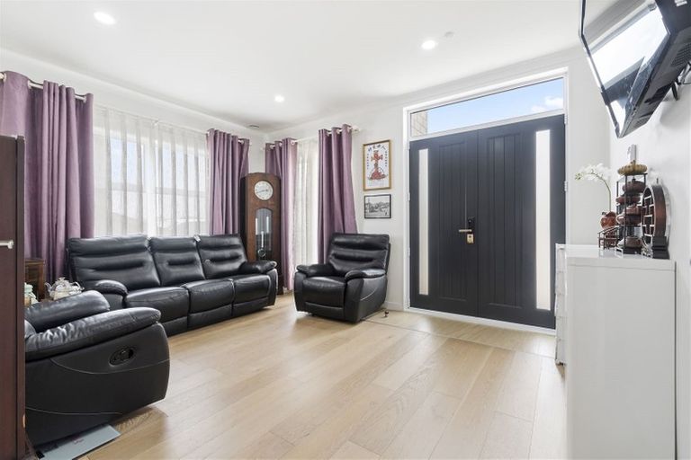 Photo of property in 32 Quattro Avenue, Flat Bush, Auckland, 2019