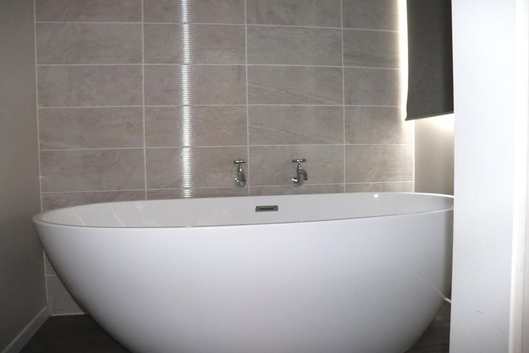 Photo of property in 191 Hakanoa Street, Huntly, 3700