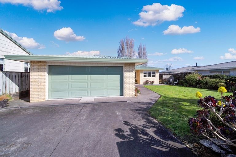Photo of property in 7 Ngakoti Street, Urenui, 4375