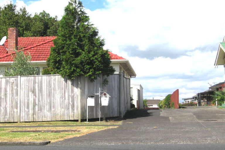 Photo of property in 2/116 Astley Avenue, New Lynn, Auckland, 0600