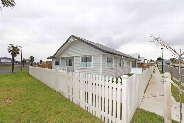 Photo of property in 21 Queens Park Crescent, Frankton, Hamilton, 3204