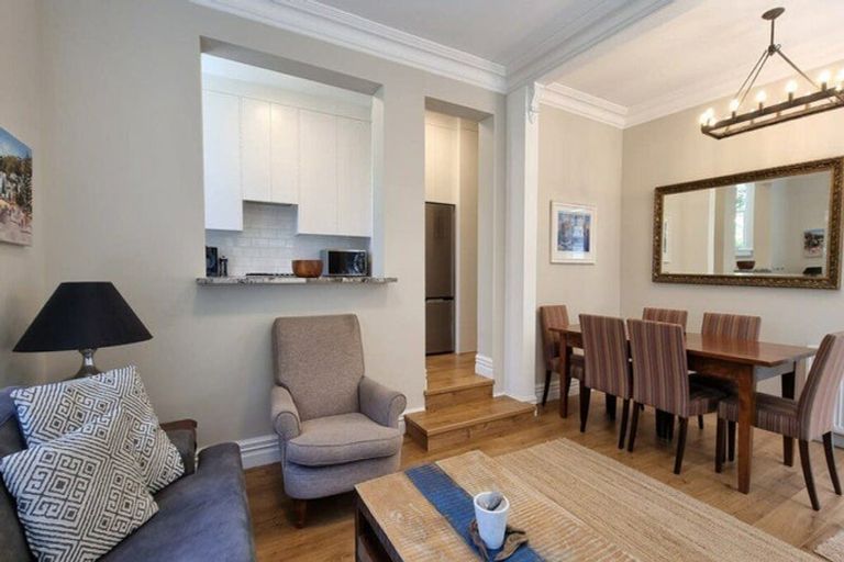 Photo of property in 23 Hay Street, Oriental Bay, Wellington, 6011