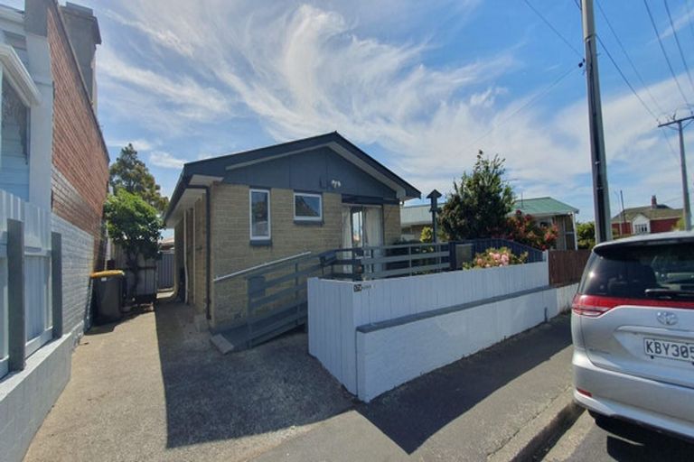 Photo of property in 17b Ruskin Terrace, Caversham, Dunedin, 9012