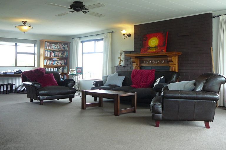 Photo of property in 65 Newcastle Street, Clyde, 9330