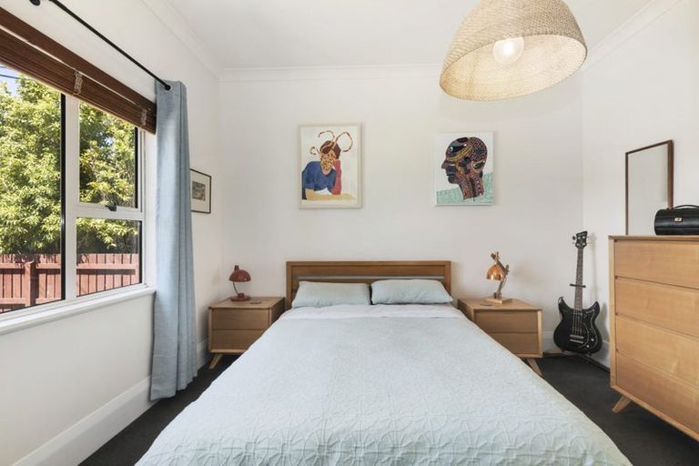 Photo of property in 27 Randwick Crescent, Moera, Lower Hutt, 5010