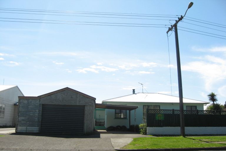 Photo of property in 21 Atiawa Street, Glen Avon, New Plymouth, 4312