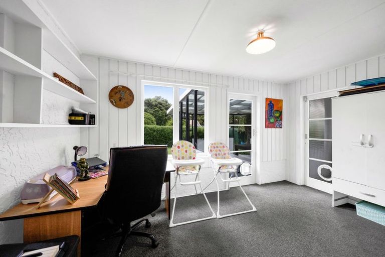 Photo of property in 14 Dives Avenue, Hawera, 4610