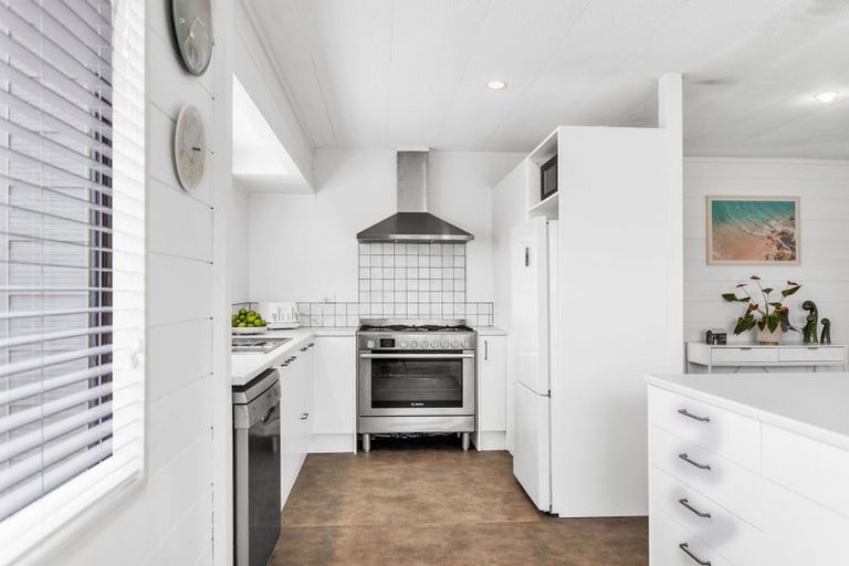 Photo of property in 135b Robinson Road, Whitianga, 3510