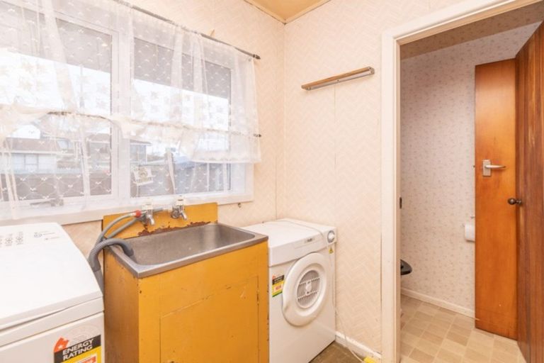 Photo of property in 406 Main North Road, Redwood, Christchurch, 8051